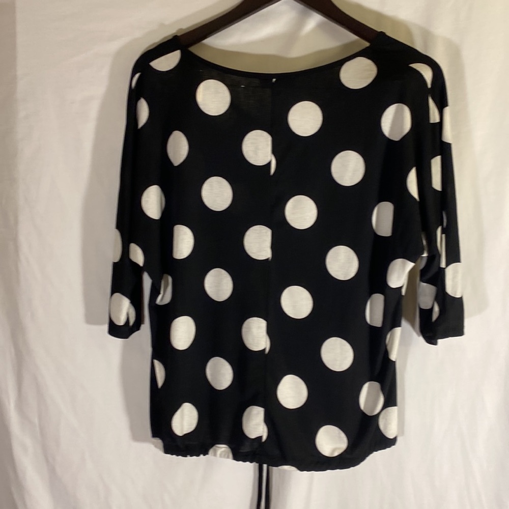 Lavish woman’s blouse top size Med - Picture 5 of 5